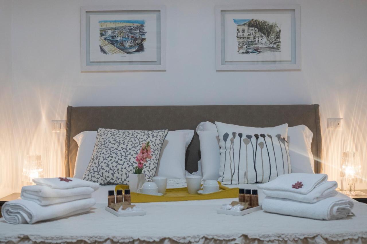 La Dimora Del Barone Bed & Breakfast Салерно Екстериор снимка
